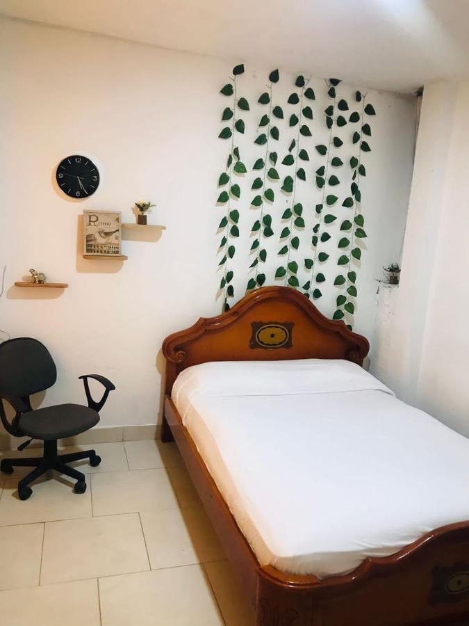 Hostal La 18 Pereira Exterior photo
